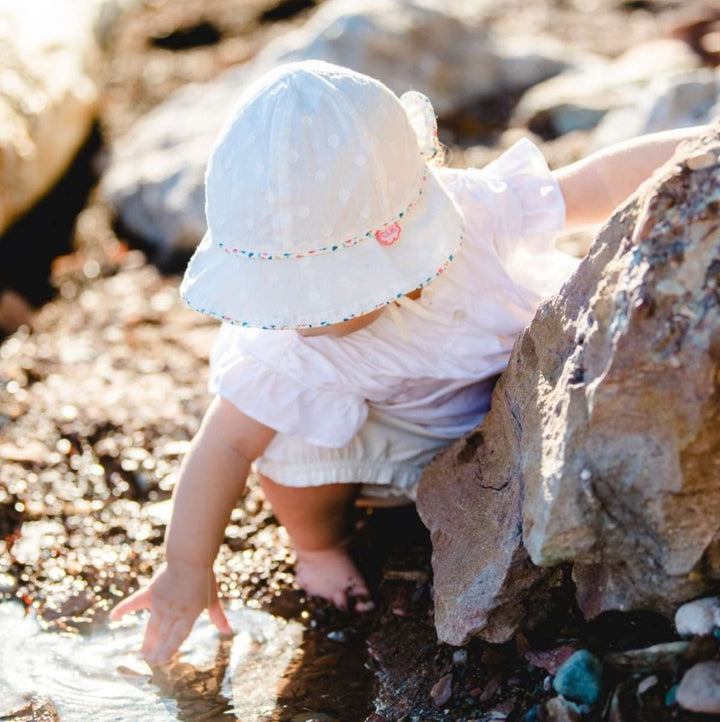 Calikids S2320 Cotton Baby Bow Hat (White)-Apparel-Calikids--babyandme.ca