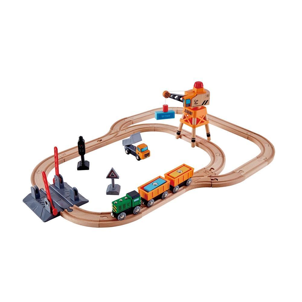 Hape Crossing & Crane Set-Toys & Learning-Hape-025336-babyandme.ca