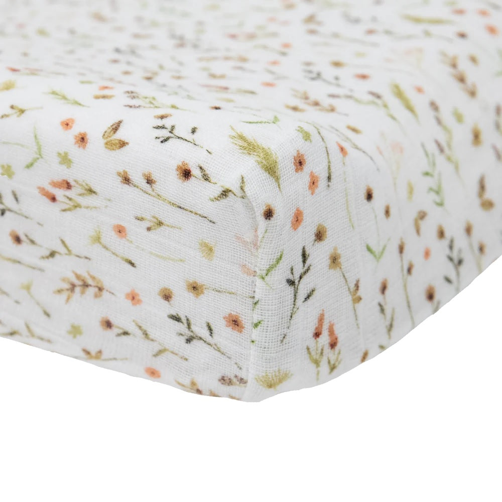 Little Unicorn Organic Cotton Muslin Changing Pad Cover (Floral Field)-Bath-Little Unicorn-031770 FF-babyandme.ca