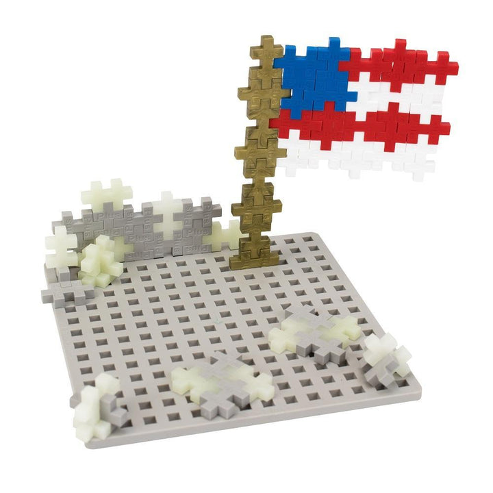 Plus Plus Mini 70-Peice Set (Moon Builder & Baseplate)-Toys & Learning-Plus-Plus-028348-babyandme.ca