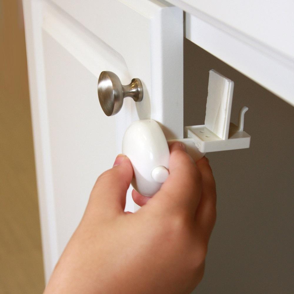 Qdos Adhesive Double Door Lock (White)-Health-Qdos-023673 WH-babyandme.ca