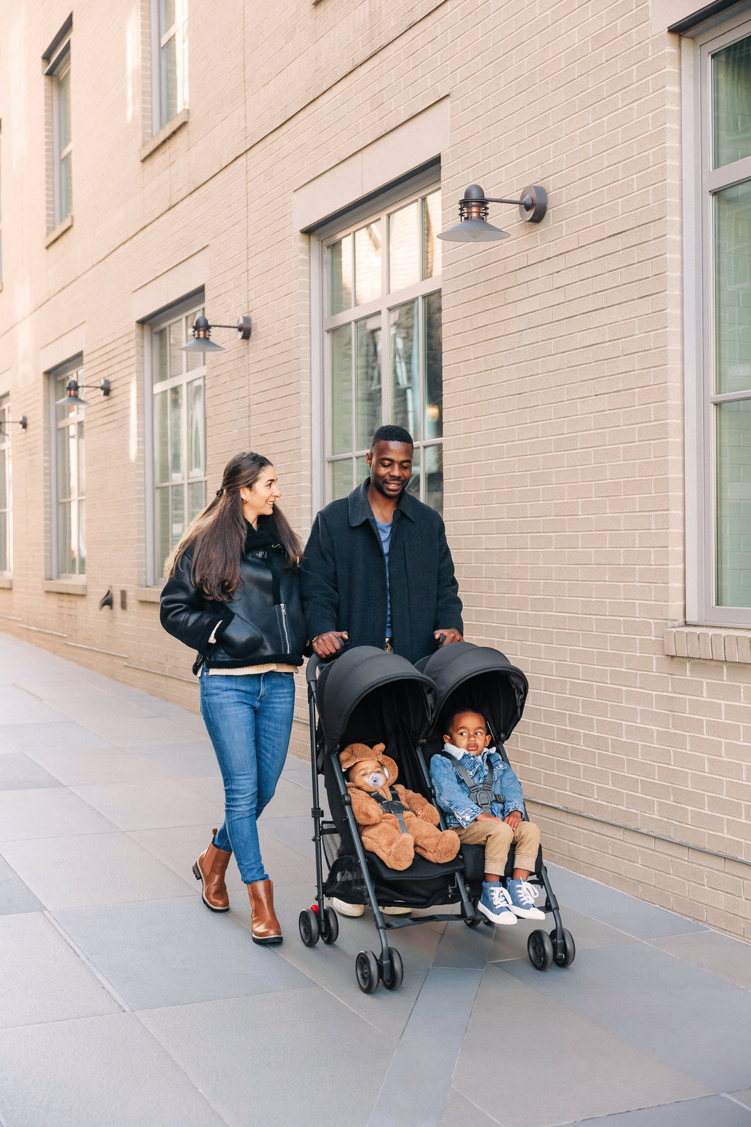 UPPAbaby G-Link V2 (Jake -Charcoal / Carbon)-Gear-UPPAbaby-031924 CC-babyandme.ca